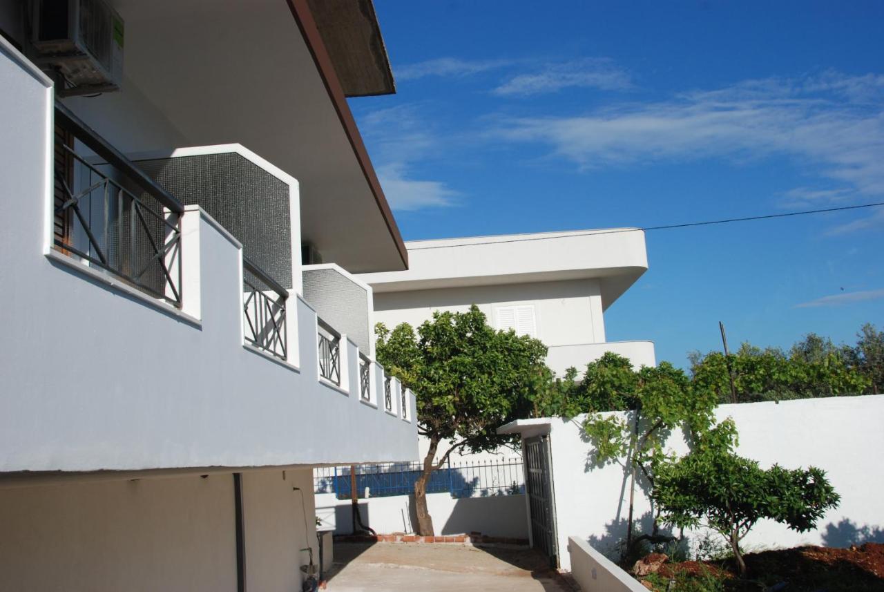 Iljo Apartments Ksamil Exteriör bild